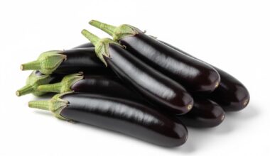 باذنجان عروس أسود (كيلو)